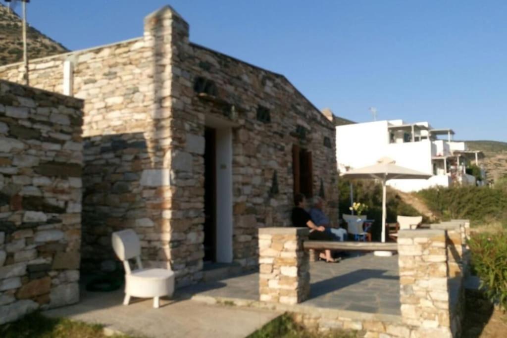 Kyma House -150m From The Holiday home Kamares (Sifnos)