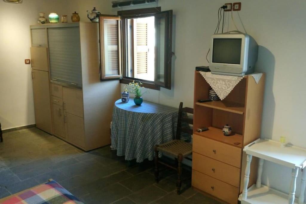 Holiday home Kyma House -150m From The